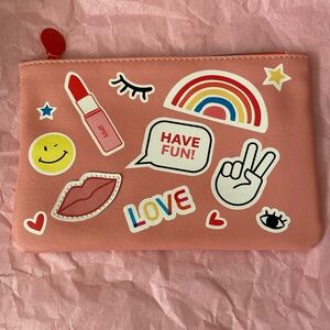 ISPY glam bag LOVE with rainbow colored zipper